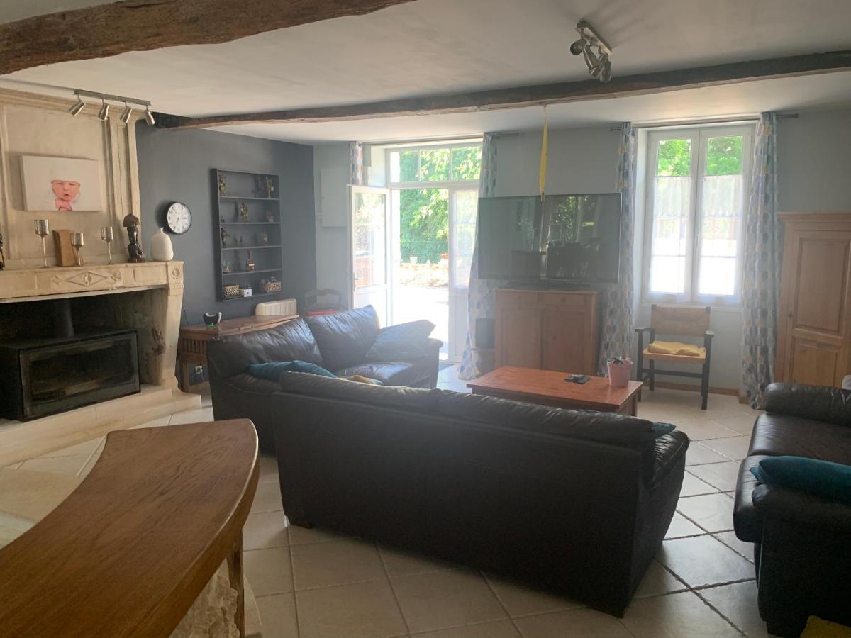 Villa Les 5 Timbres à Montpellier-de-Médillan Extérieur photo