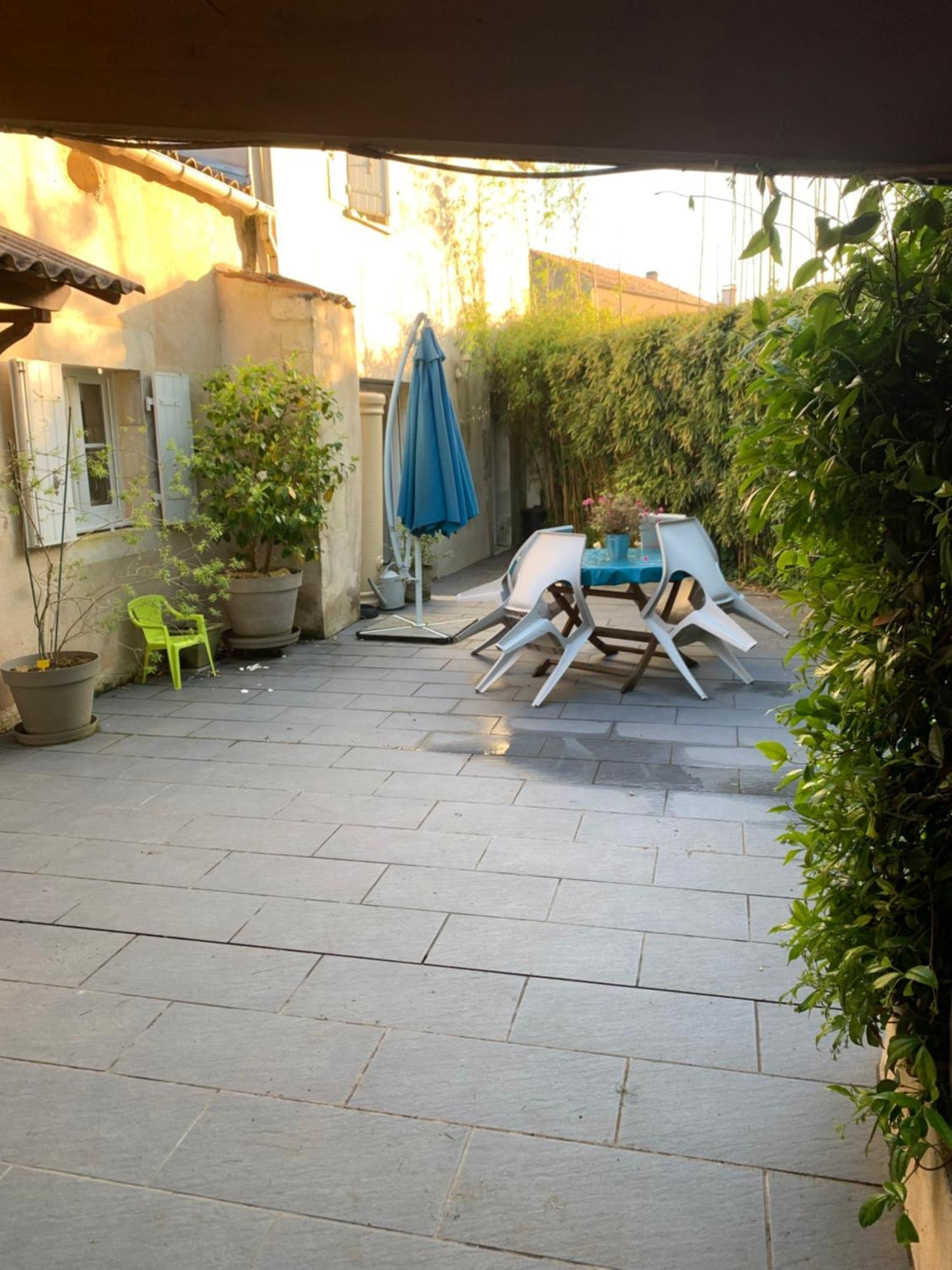 Villa Les 5 Timbres à Montpellier-de-Médillan Extérieur photo