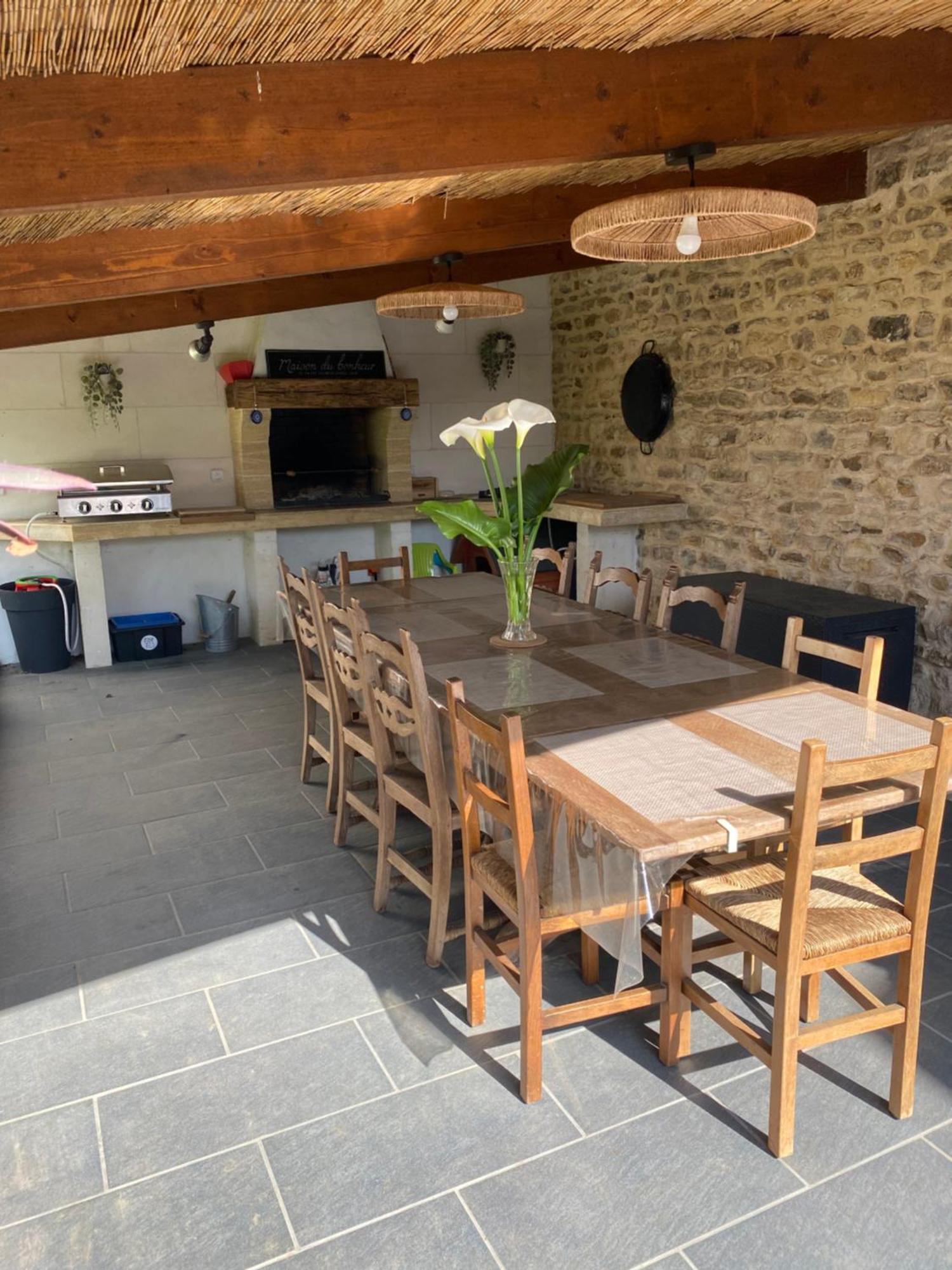 Villa Les 5 Timbres à Montpellier-de-Médillan Extérieur photo
